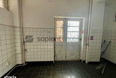 Spațiu comercial, de 49 mp, în Decebal - 4