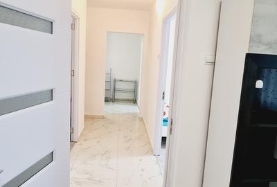 Metrou Titan Metrou Titan - 2