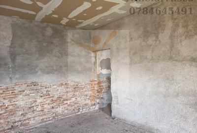 Teren Construcții intravilan de 672 mp, în Aninoasa - 7