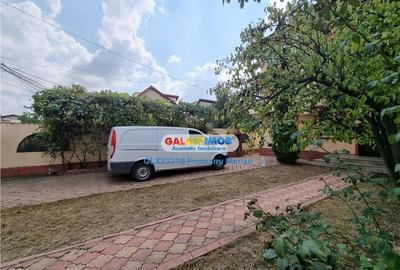 Casă cu 6 camere cu Teren 230 Mp în Central