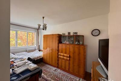 Apartament cu 3 camere semidecomandat în Zamfirescu - 9