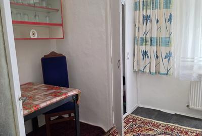 Apartament cu 2 camere semidecomandat în Soarelui