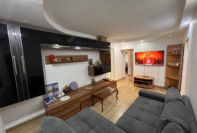 Apartament cu 4 camere decomandat, mobilat în Lăpuș