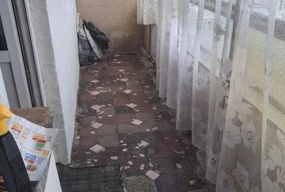 Apartament cu 3 camere decomandat în Central - 1