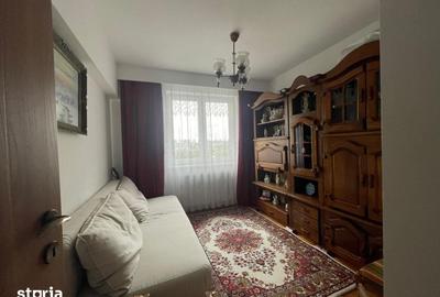 Apartament cu 4 camere în Traian - 2