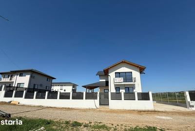 Casă cu 5 camere cu Teren 490 Mp în Păulești - 2