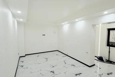 Casă cu 4 camere în Colentina