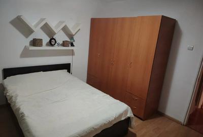 Inchiriez apartament - 3