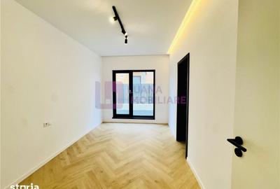 Apartament cu 4 camere în Central - 16