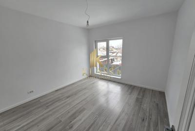 Casă individuală cu 4 camere cu Canalizare în Central - 11