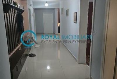 Royal Imobiliare - Vanzare apartament 3 camere, zona 9 Mai - 9