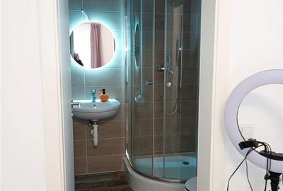 Apartament cu 3 camere, mobilat în Tractorul - 2