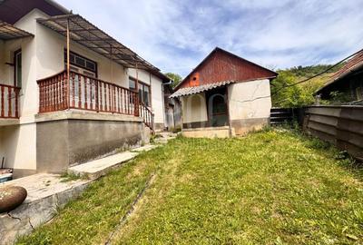 Casă individuală cu 4 camere cu Canalizare în Cicleni - 11