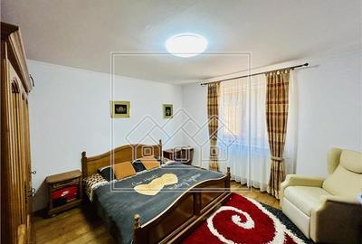 Casa individuala in Sura Mare cu 2 garaje, 2 terase si teren de 493 mp - 12