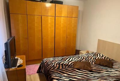 Casă cu 5 camere cu Teren 1300 Mp în Turcoaia - 4