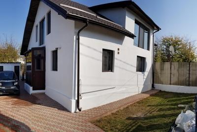 Casa situata in Mogosoaia, 5 camere, curte individuala, teren 250 mp