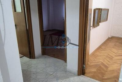Apartament cu 4 camere decomandat în Aronești - 8