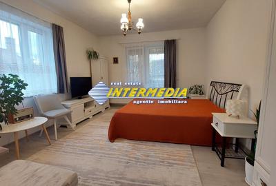 Casă individuală cu 5 camere cu Teren 1514 Mp în Central - 1