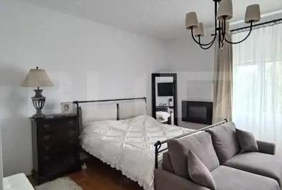 Casă cu 15 camere cu Teren 2000 Mp în Micro 6 - 16