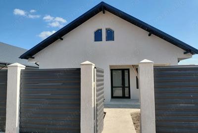 Casă cu Teren 420 Mp în Șendreni - 18