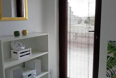 Apartament cu 2 camere decomandat în Central - 2