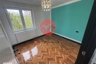 Apartament cu 3 camere în Babadag