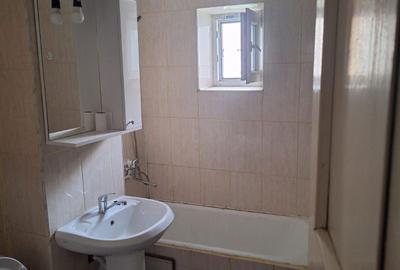 Apartament cu 2 camere decomandat în 1 Mai - 5