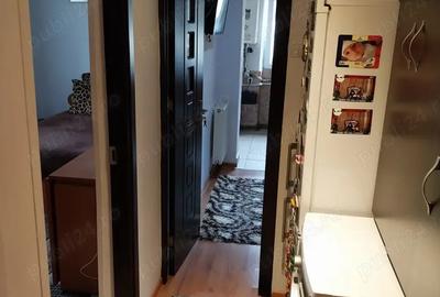 Garsonieră decomandată în Azuga - 10