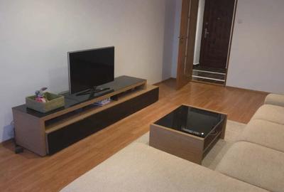 Apartament cu 2 camere decomandat în Capitol