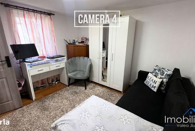 Casă cu 4 camere cu Teren 2700 Mp în Central - 7
