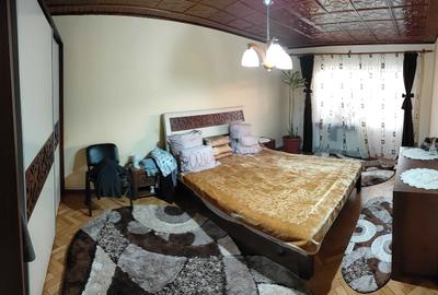 Apartament cu 4 camere decomandat în Central - 4
