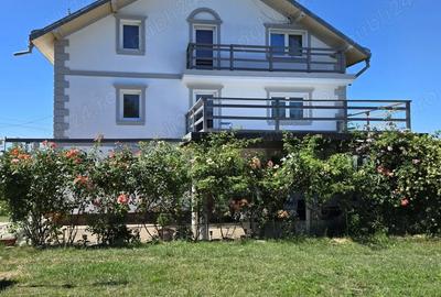 Casă cu 6 camere în Fălticeni - 3