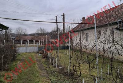 Casă cu 3 camere semidecomandat în Central - 8