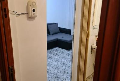 Garsonieră decomandată, mobilată în CET - 2
