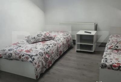 Casă cu 5 camere cu Teren 100 Mp în Central - 2