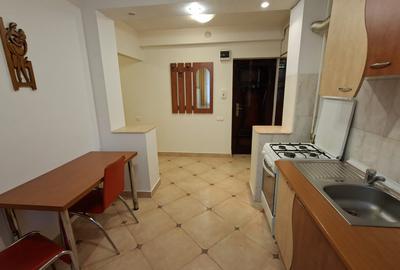 De inchiriat apart. 2 cam, Tg. Mures, 7 Noiembrie Zona UMF De inchiriat apart. 2 cam, Tg. Mures, 7 Noiembrie Zona UMF - 7