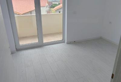 Apartament cu 3 camere semidecomandat în Giroc - 6
