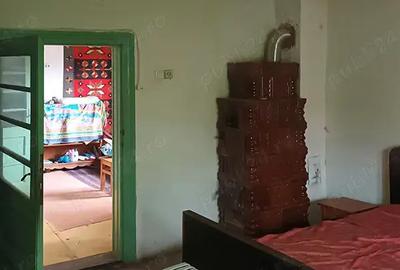 Casă cu 2 camere cu Teren 2200 Mp în Vadu Crișului - 7