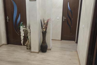 Apartament cu 3 camere decomandat în Radu Negru - 4