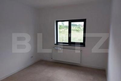 Apartament cu 3 camere decomandat în Plaiul Vulcanești - 6