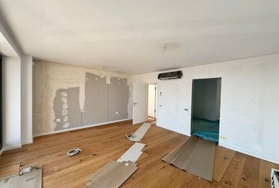 Penthouse cu 5 camere în Pipera