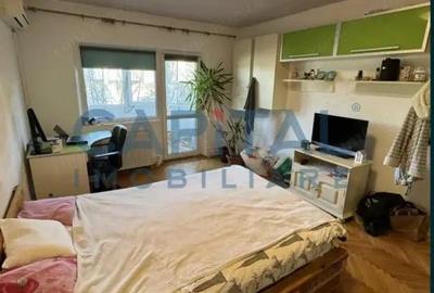 Apartament cu 3 camere decomandat în Între Lacuri - 4