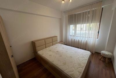Apartament cu 3 camere semidecomandat în Aradului - 9