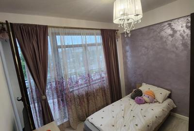 Apartament cu 3 camere semidecomandat în Florești - 3