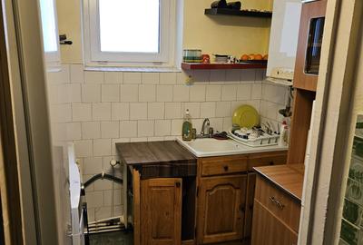 Apartament cu 3 camere semidecomandat în Central - 6