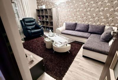 Apartament cu 3 camere decomandat în Central - 1