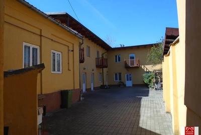 Casă individuală cu 20 camere cu Canalizare în Central - 3