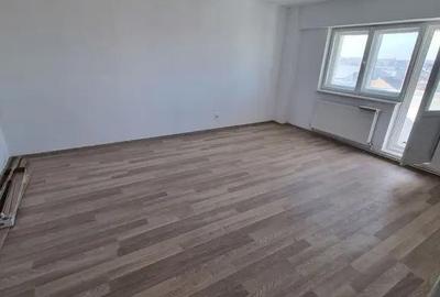 Garsonieră decomandată în Km 4 - 10
