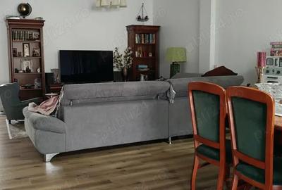 Vand casa ultracentral Stefan cel Mare colt cu Eremia Grigorescu Vand casa ultracentral Stefan cel Mare colt cu Eremia Grigorescu - 1