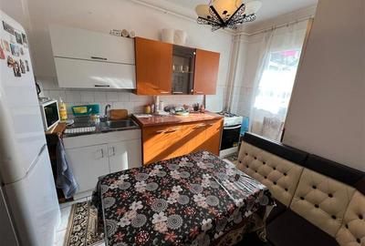 Apartament cu 3 camere decomandat, mobilat în Alexandru cel Bun - 12